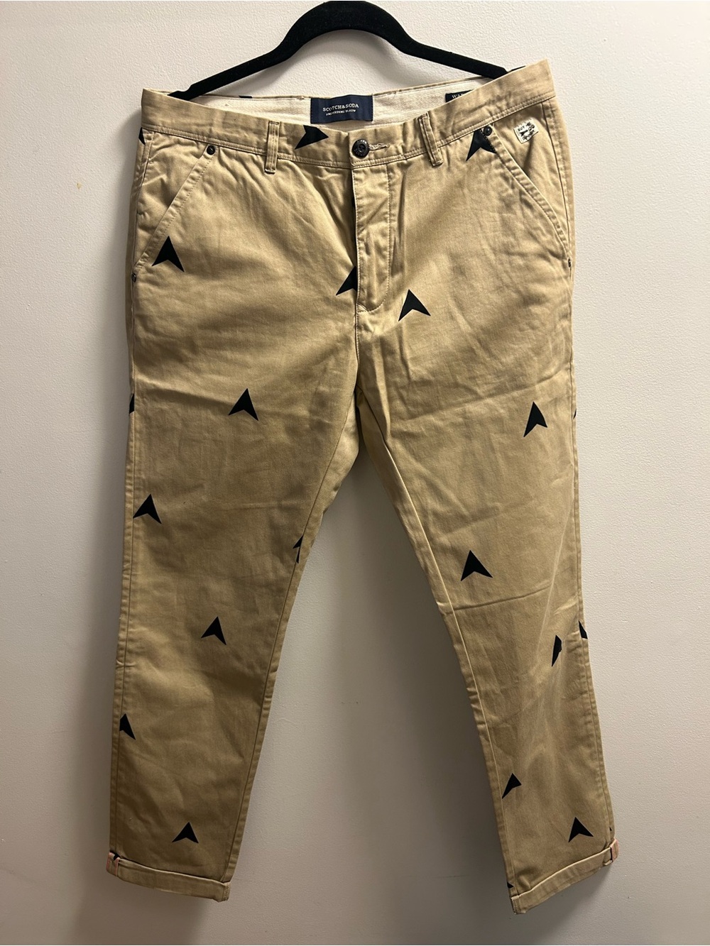 Scotch & Soda Tan Chinos with Black Arrow Motif w32/ 32 l